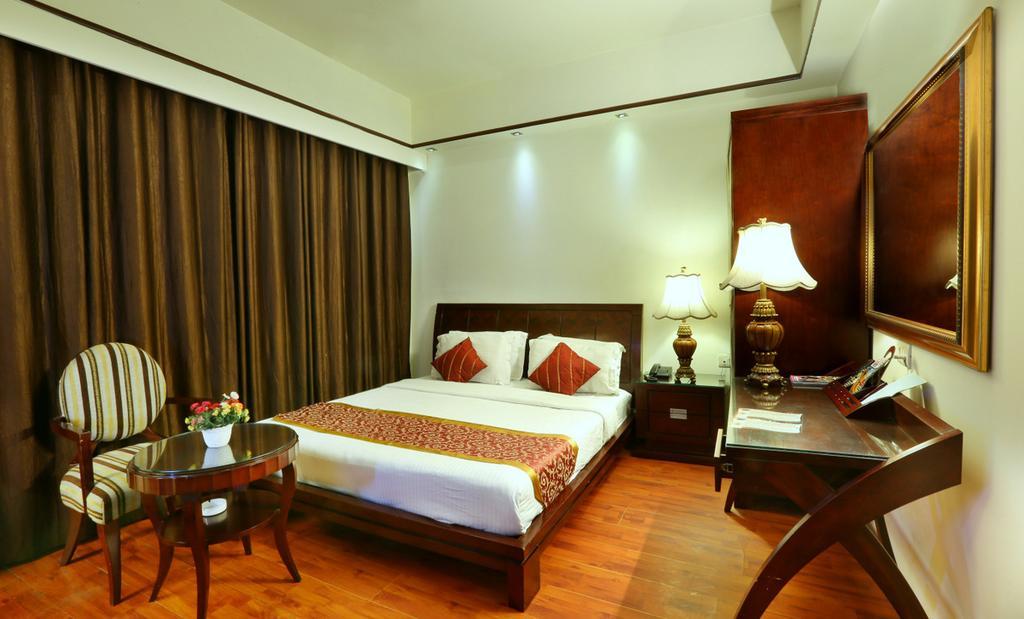 The Picasso Residency - Naraina New Delhi Nova Deli Exterior foto
